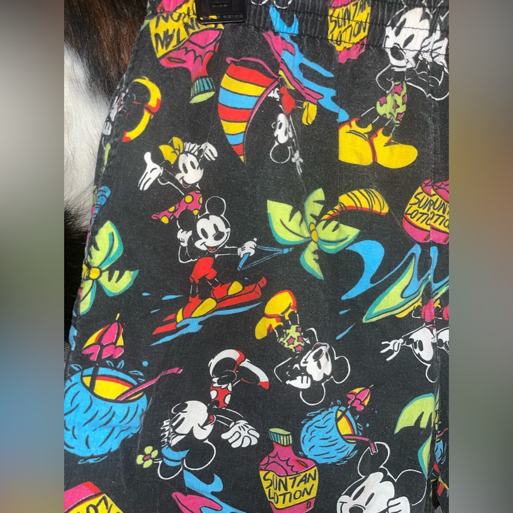 Vintage Disney Mickey Unlimited size medium men’s black with graphic swim shorts - Picture 2 of 7